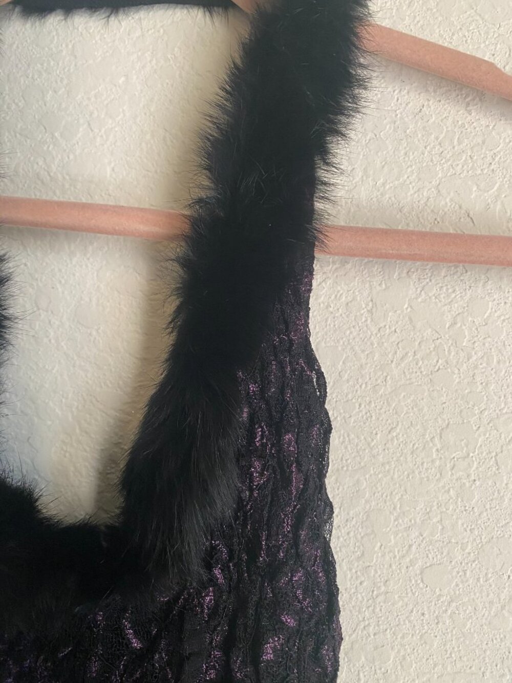 Vintage Y2K Black Lace Halter Top - Faux Fur Trim Plunging Neckline - Picture 4 of 11